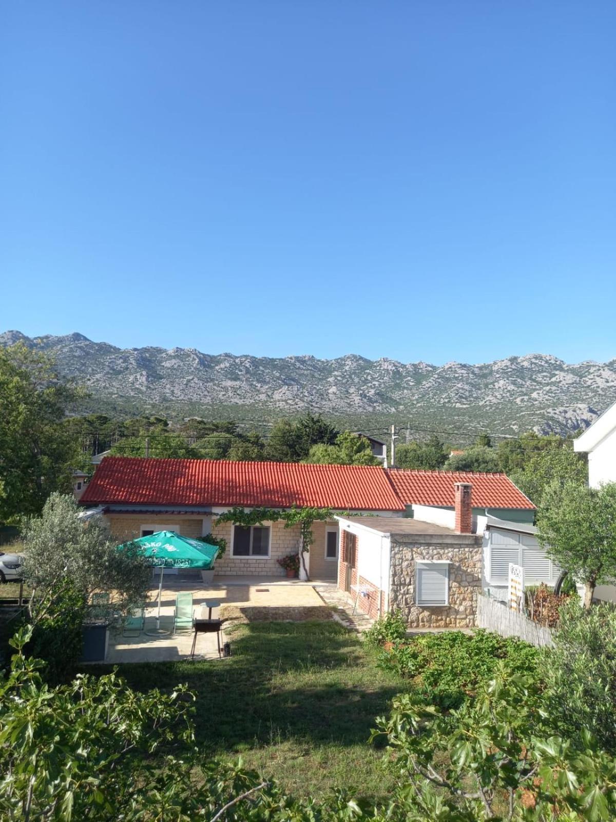 Holiday Home Zeljko,Marija & Jakov Starigrad Paklenica Exteriér fotografie